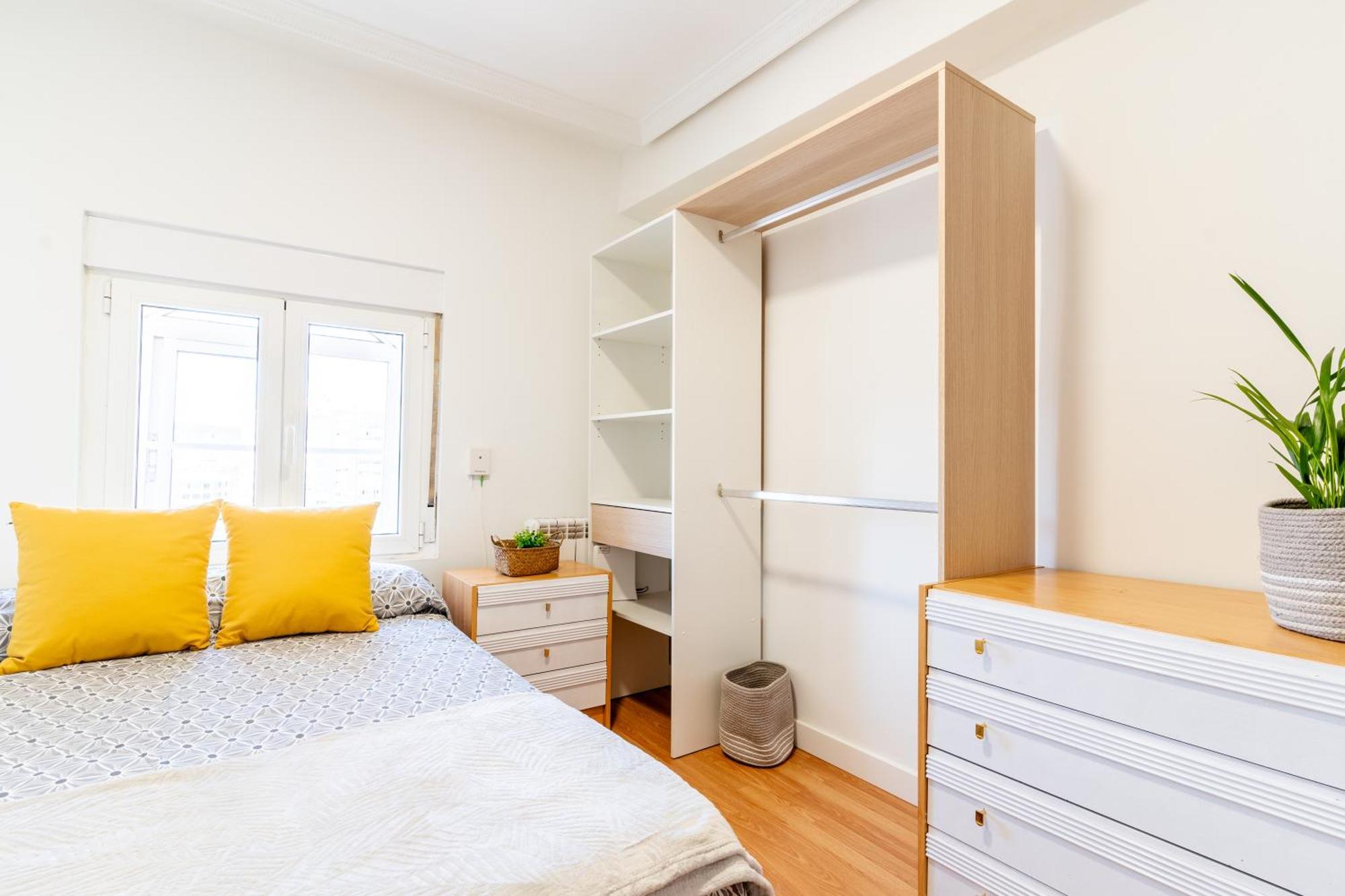 Con Vistas A La Gran Catedral Apartment Burgo Екстериор снимка