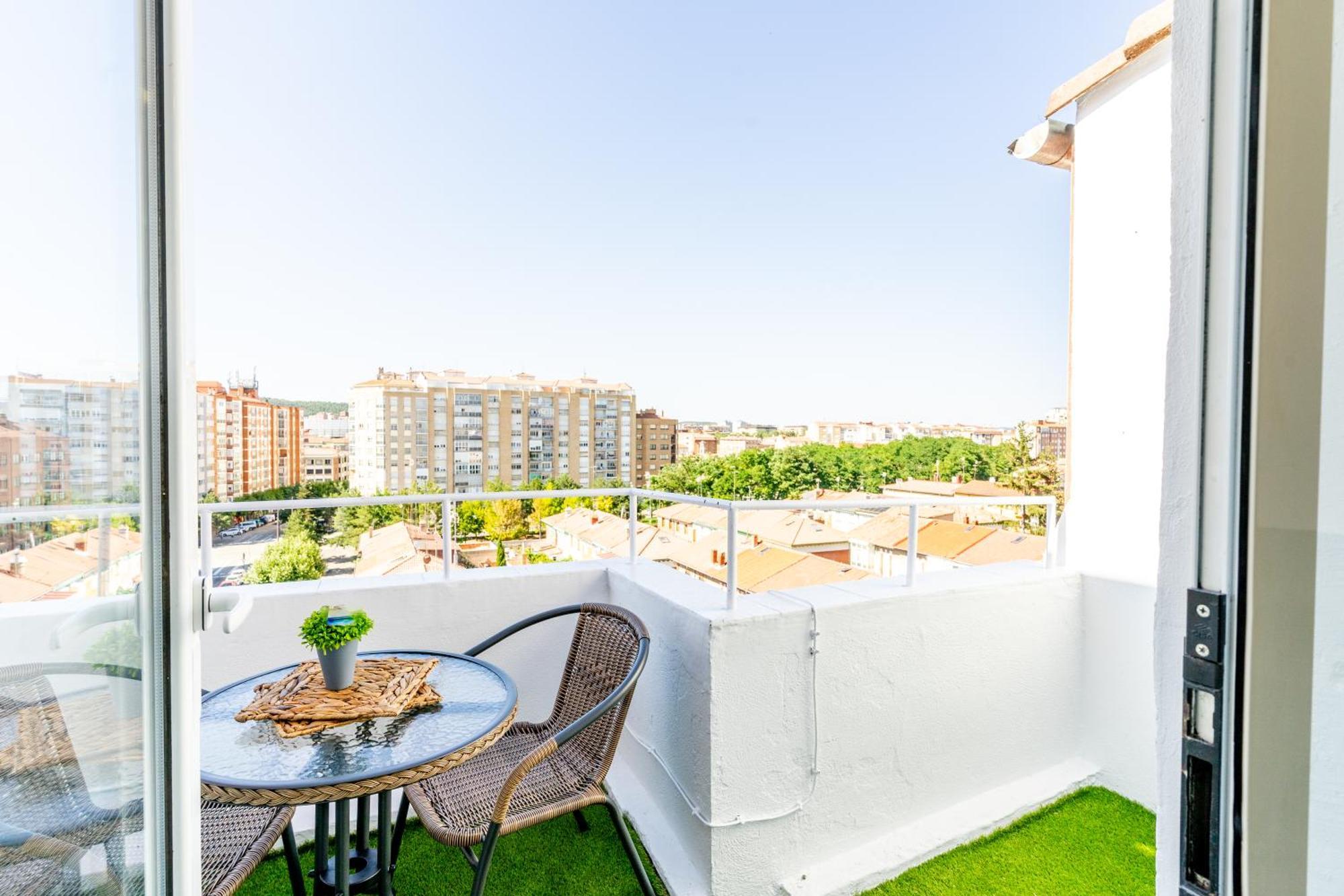 Con Vistas A La Gran Catedral Apartment Burgo Екстериор снимка