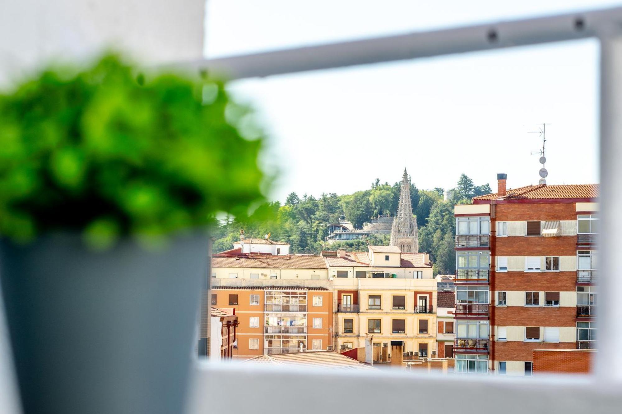 Con Vistas A La Gran Catedral Apartment Burgo Екстериор снимка
